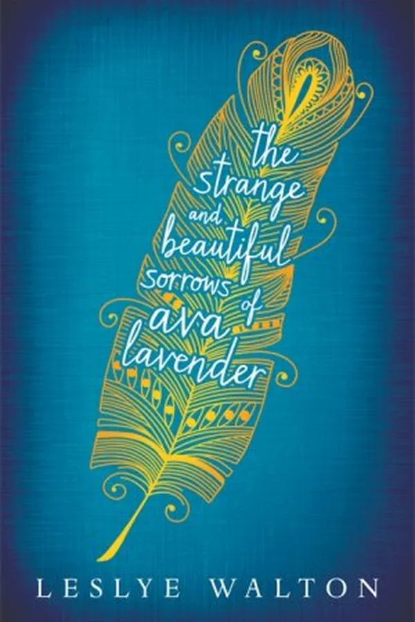 Capa de The Strange and Beautiful Sorrows of Ava Lavender