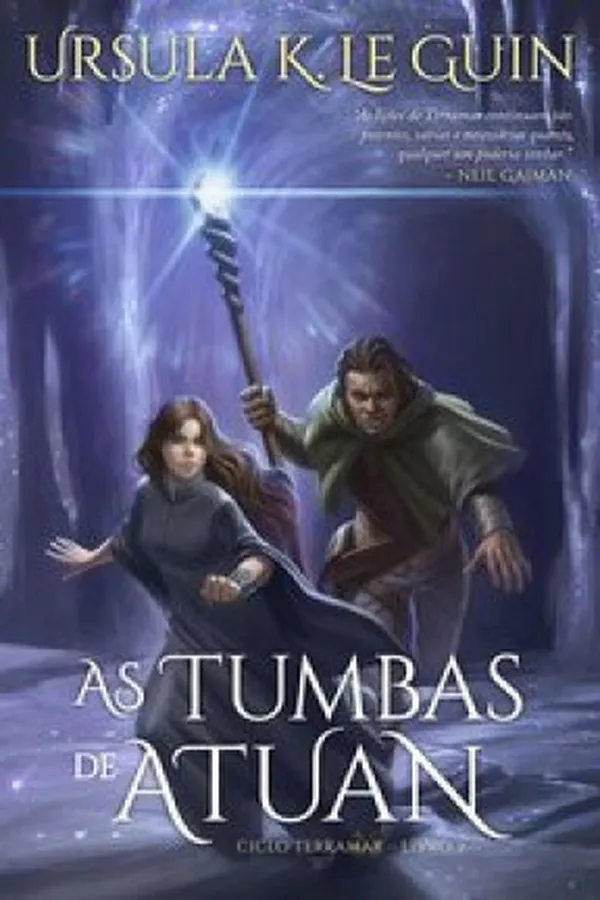 Capa de As Tumbas de Atuan