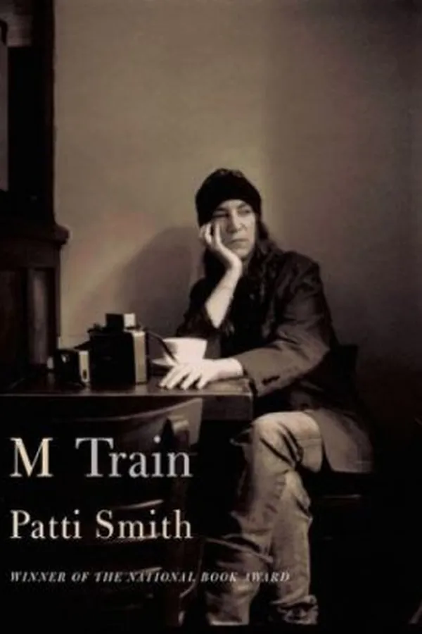 Capa de M Train