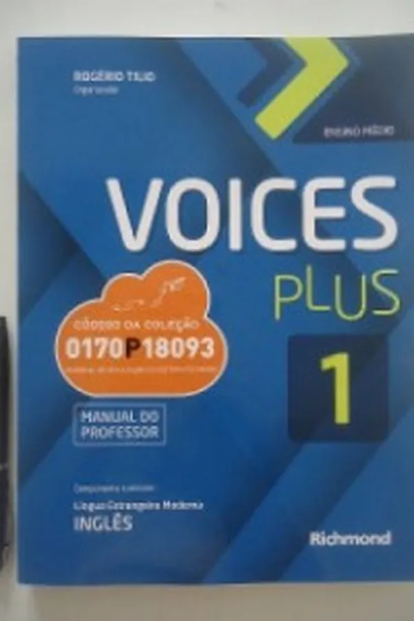 Capa de Voices Plus 1