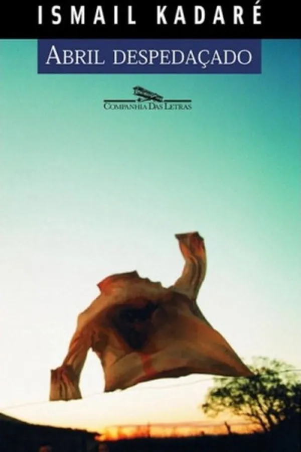 Capa de Abril despedaçado